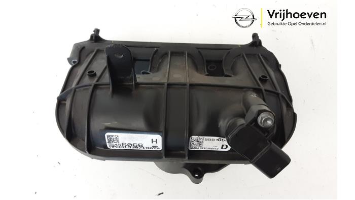 Gebruikte Spruitstuk Inlaat Opel Astra K 1.2 Turbo 12V Prijs € 75,00 Margeregeling aangeboden door Autodemontage Vrijhoeven B.V.