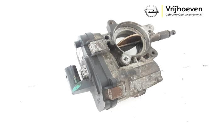 Gebruikte Gasklephuis Opel Combo 1.6 CDTI 16V Prijs € 50,00 Margeregeling aangeboden door Autodemontage Vrijhoeven B.V.