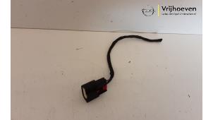 Gebruikte Stekker Opel Astra K 1.0 SIDI Turbo 12V Prijs € 30,00 Margeregeling aangeboden door Autodemontage Vrijhoeven B.V.