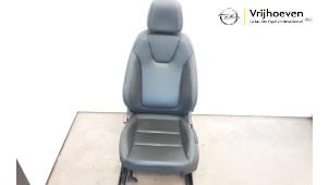 Gebruikte Voorstoel links Opel Astra K 1.6 SIDI Eco Turbo 16V Prijs € 150,00 Margeregeling aangeboden door Autodemontage Vrijhoeven B.V.