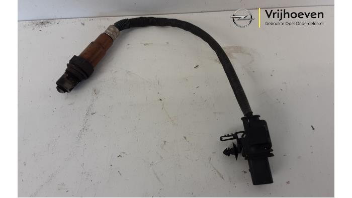 Lambda Sonde van een Opel Astra K 1.6 SIDI Eco Turbo 16V 2018