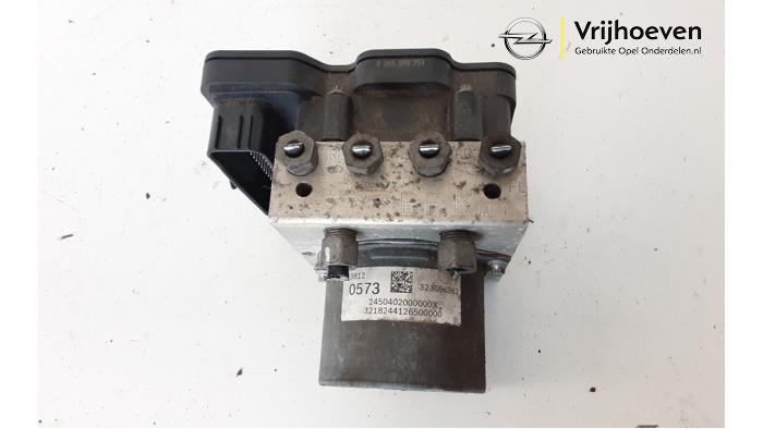 Gebruikte ABS Pomp Opel Astra K 1.6 SIDI Eco Turbo 16V Prijs € 125,00 Margeregeling aangeboden door Autodemontage Vrijhoeven B.V.