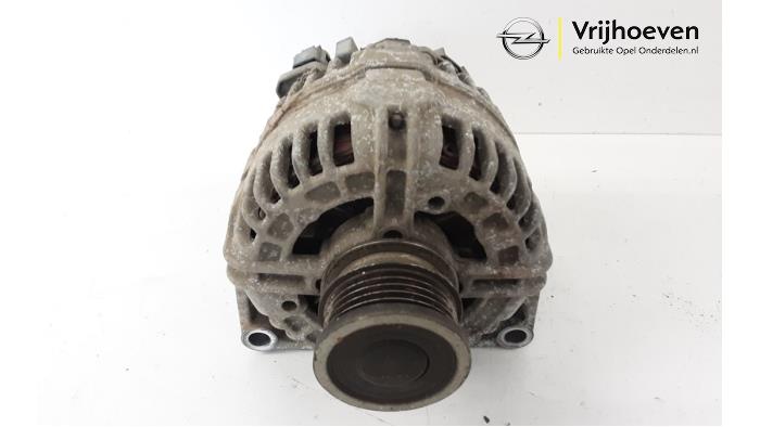 Gebruikte Dynamo Opel Corsa D 1.6i OPC 16V Turbo Prijs € 35,00 Margeregeling aangeboden door Autodemontage Vrijhoeven B.V.