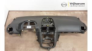 Gebruikte Dashboard Opel Corsa D 1.2 16V Prijs € 100,00 Margeregeling aangeboden door Autodemontage Vrijhoeven B.V.