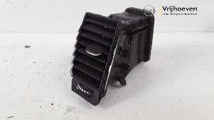 Gebruikte Luchtrooster Dashboard Opel Astra K 1.4 Turbo 16V Prijs € 20,00 Margeregeling aangeboden door Autodemontage Vrijhoeven B.V.