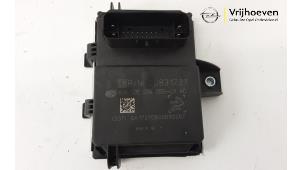 Gebruikte ADM brandstof module Opel Astra J (PC6/PD6/PE6/PF6) 1.4 Turbo 16V Prijs € 40,00 Margeregeling aangeboden door Autodemontage Vrijhoeven B.V.