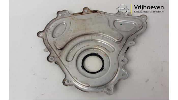 Gebruikte Distributiedeksel Opel Astra K Sports Tourer 1.2 Turbo 12V Prijs € 25,00 Margeregeling aangeboden door Autodemontage Vrijhoeven B.V.