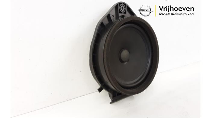 Speaker van een Opel Mokka/Mokka X 1.6 16V EcoFlex 4x2 2014