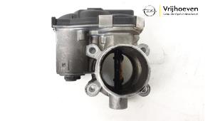 Gebruikte Gasklephuis Opel Astra K Sports Tourer 1.6 CDTI 110 16V Prijs € 25,00 Margeregeling aangeboden door Autodemontage Vrijhoeven B.V.