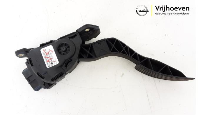 Gaspedaal van een Opel Agila (B) 1.2 16V 2009