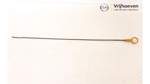 Gebruikte Peilstok Olie Opel Astra K 1.0 SIDI Turbo 12V Prijs € 10,00 Margeregeling aangeboden door Autodemontage Vrijhoeven B.V.