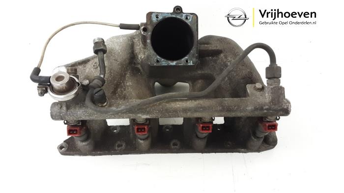 Gebruikte Inlaatspruitstuk Opel Omega B (25/26/27) 2.2 16V Prijs € 100,00 Margeregeling aangeboden door Autodemontage Vrijhoeven B.V.