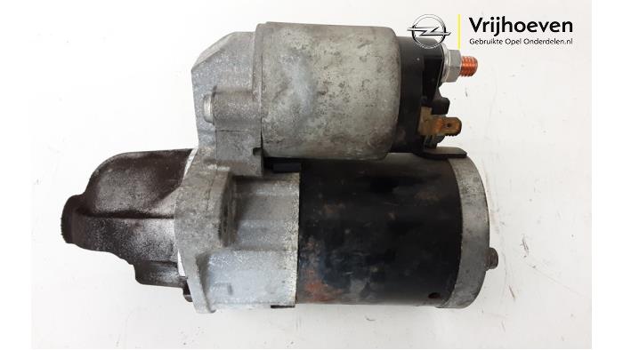 Gebruikte Startmotor Opel Agila (B) 1.2 16V Prijs € 25,00 Margeregeling aangeboden door Autodemontage Vrijhoeven B.V.