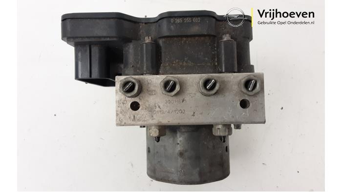 Gebruikte ABS Pomp Opel Corsa E 1.6 OPC Turbo 16V Prijs € 45,00 Margeregeling aangeboden door Autodemontage Vrijhoeven B.V.