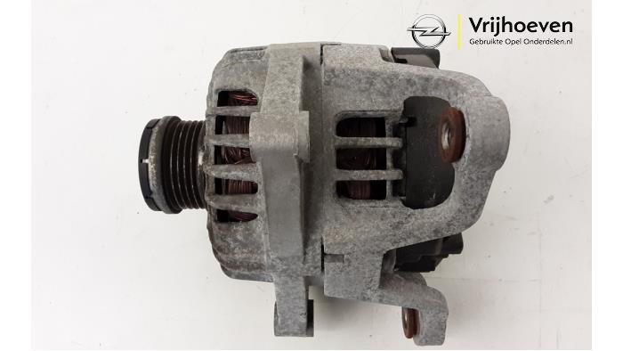 Gebruikte Dynamo Opel Corsa E 1.6 OPC Turbo 16V Prijs € 100,00 Margeregeling aangeboden door Autodemontage Vrijhoeven B.V.