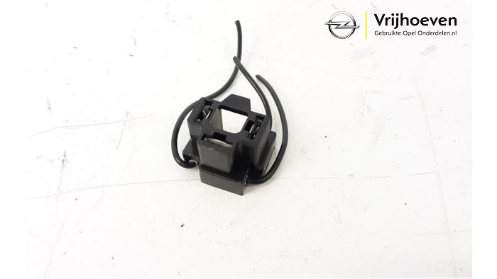 Gebruikte Koplamp fitting Opel Agila (B) 1.0 12V Prijs € 15,00 Margeregeling aangeboden door Autodemontage Vrijhoeven B.V.