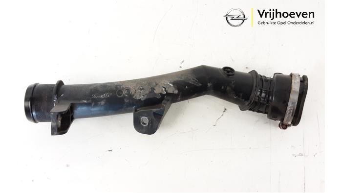 Gebruikte Intercooler Buis Opel Grandland/Grandland X 1.5 CDTI Prijs € 25,00 Margeregeling aangeboden door Autodemontage Vrijhoeven B.V.