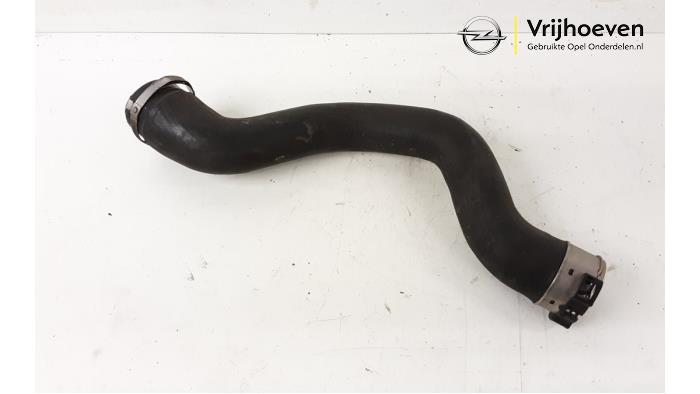 Intercooler Slang van een Opel Meriva 1.4 Turbo 16V Ecotec 2012