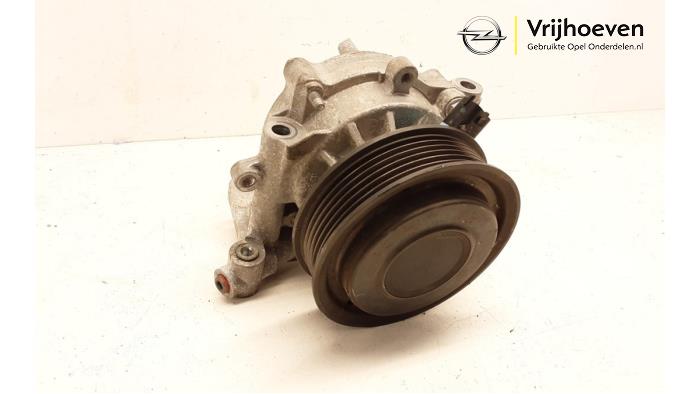 Gebruikte Waterpomp Opel Astra K 1.6 CDTI 110 16V Prijs € 100,00 Margeregeling aangeboden door Autodemontage Vrijhoeven B.V.