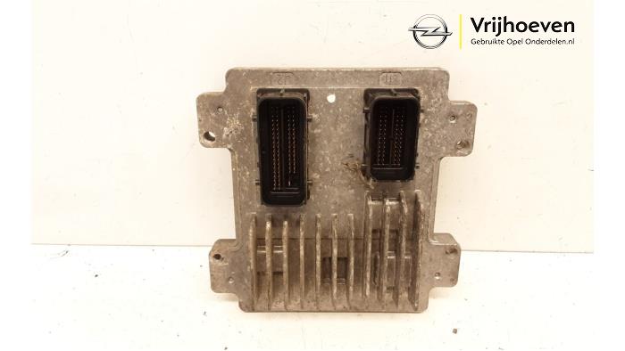 Gebruikte Computer Motormanagement Opel Corsa E 1.6 OPC Turbo 16V Prijs € 100,00 Margeregeling aangeboden door Autodemontage Vrijhoeven B.V.