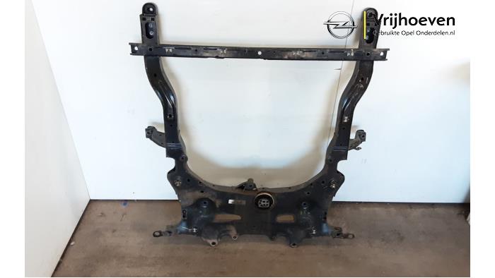 Gebruikte Subframe Opel Astra K 1.4 Turbo 16V Prijs € 150,00 Margeregeling aangeboden door Autodemontage Vrijhoeven B.V.
