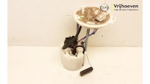 Gebruikte Brandstofpomp Elektrisch Opel Astra K 1.4 Turbo 16V Prijs € 50,00 Margeregeling aangeboden door Autodemontage Vrijhoeven B.V.