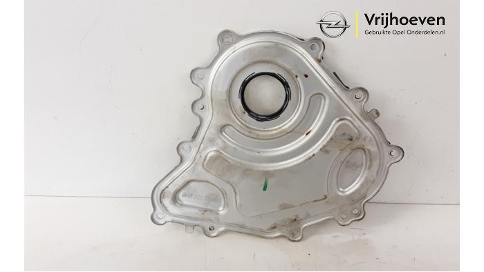 Gebruikte Distributiedeksel Opel Astra K Sports Tourer 1.2 Turbo 12V Prijs € 25,00 Margeregeling aangeboden door Autodemontage Vrijhoeven B.V.