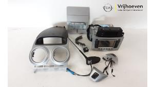 Gebruikte Module Navigatie Opel Corsa D 1.3 CDTi 16V ecoFLEX Prijs € 350,00 Margeregeling aangeboden door Autodemontage Vrijhoeven B.V.