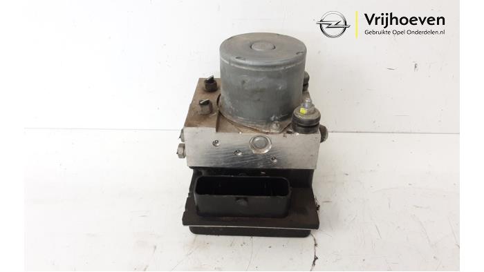 Gebruikte ABS Pomp Opel Corsa D 1.6i OPC 16V Turbo Prijs € 150,00 Margeregeling aangeboden door Autodemontage Vrijhoeven B.V.
