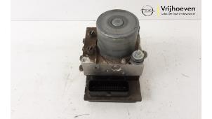 Gebruikte ABS Pomp Opel Corsa D 1.6i OPC 16V Turbo Prijs € 150,00 Margeregeling aangeboden door Autodemontage Vrijhoeven B.V.