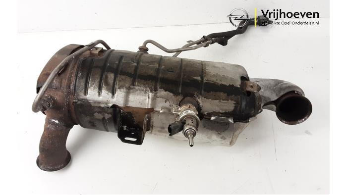 Gebruikte Roetfilter Opel Crossland (X) 1.5 CDTI 100 Prijs € 450,00 Margeregeling aangeboden door Autodemontage Vrijhoeven B.V.