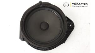 Gebruikte Speaker Opel Astra K 1.6 CDTI 110 16V Prijs € 20,00 Margeregeling aangeboden door Autodemontage Vrijhoeven B.V.