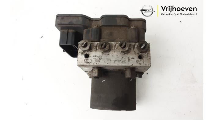 Gebruikte ABS Pomp Opel Astra K 1.6 CDTI 110 16V Prijs € 150,00 Margeregeling aangeboden door Autodemontage Vrijhoeven B.V.