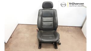 Gebruikte Voorstoel links Opel Omega B (25/26/27) 2.6 V6 24V Prijs € 50,00 Margeregeling aangeboden door Autodemontage Vrijhoeven B.V.