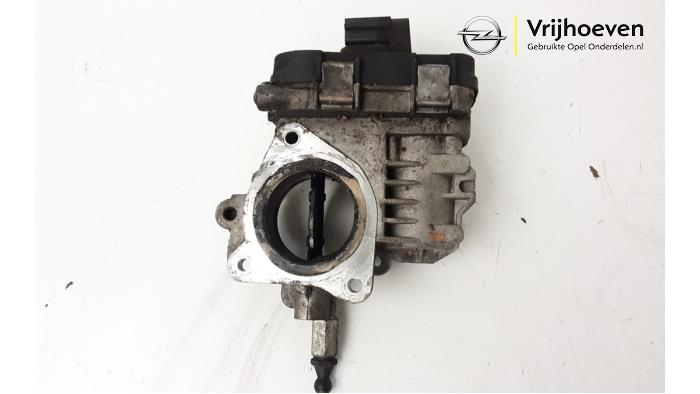 Gebruikte Gasklephuis Opel Combo 1.6 CDTI 16V ecoFlex Prijs € 50,00 Margeregeling aangeboden door Autodemontage Vrijhoeven B.V.