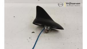 Gebruikte Antenne Opel Astra J Sports Tourer (PD8/PE8/PF8) 1.6 Turbo 16V Prijs € 20,00 Margeregeling aangeboden door Autodemontage Vrijhoeven B.V.