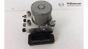 Gebruikte ABS Pomp Opel Karl 1.0 12V Prijs € 75,00 Margeregeling aangeboden door Autodemontage Vrijhoeven B.V.