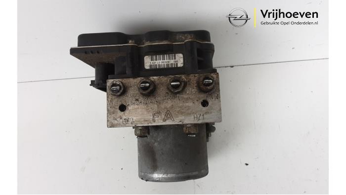 Gebruikte ABS Pomp Opel Corsa D 1.6i OPC 16V Turbo Prijs € 175,00 Margeregeling aangeboden door Autodemontage Vrijhoeven B.V.