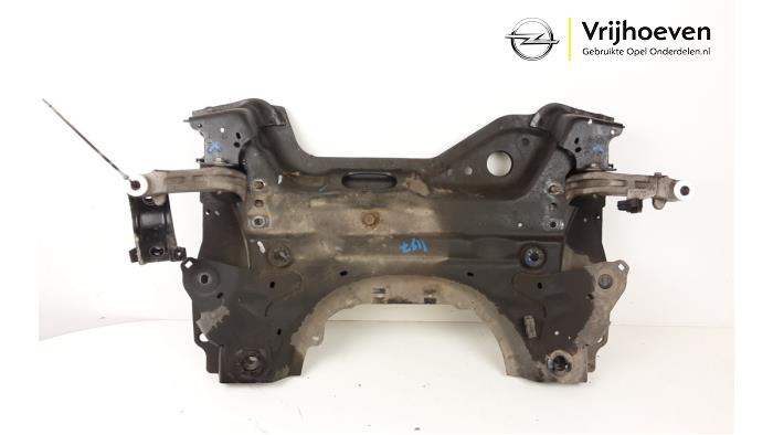 Gebruikte Subframe Opel Grandland (X) 1.2 Turbo 12V Prijs € 450,00 Margeregeling aangeboden door Autodemontage Vrijhoeven B.V.