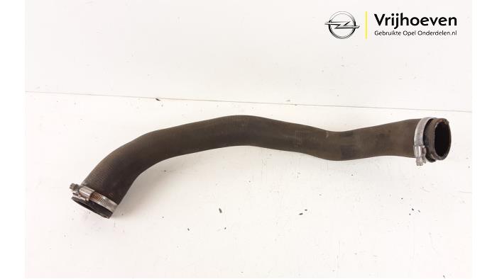 Gebruikte Intercooler Slang Opel Grandland (X) 1.2 Turbo 12V Prijs € 30,00 Margeregeling aangeboden door Autodemontage Vrijhoeven B.V.