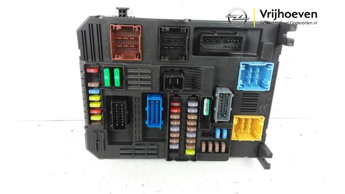 Gebruikte Bodycontrol Module Opel Grandland (X) 1.2 Turbo 12V Prijs € 150,00 Margeregeling aangeboden door Autodemontage Vrijhoeven B.V.