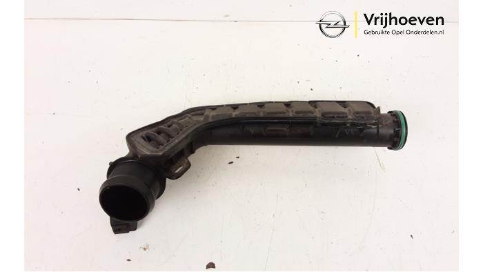 Gebruikte Intercooler Buis Opel Grandland (X) 1.2 Turbo 12V Prijs € 25,00 Margeregeling aangeboden door Autodemontage Vrijhoeven B.V.