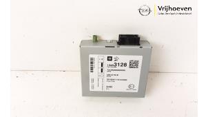 Gebruikte DAB module Opel Mokka/Mokka X 1.4 Turbo 16V 4x2 Prijs € 150,00 Margeregeling aangeboden door Autodemontage Vrijhoeven B.V.