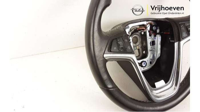 Stuurwiel van een Vauxhall Mokka/Mokka X 1.4 Turbo 16V 4x2 2016