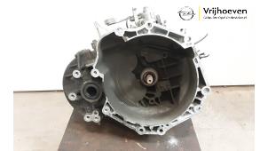 Gebruikte Versnellingsbak Opel Astra K Sports Tourer 1.6 CDTI 110 16V Prijs € 350,00 Margeregeling aangeboden door Autodemontage Vrijhoeven B.V.