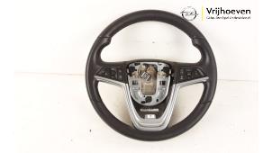 Gebruikte Stuurwiel Opel Mokka/Mokka X 1.4 Turbo 16V 4x2 Prijs € 100,00 Margeregeling aangeboden door Autodemontage Vrijhoeven B.V.