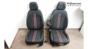 Gebruikte Interieur Bekledingsset Opel Crossland/Crossland X 1.2 Turbo 12V Prijs € 800,00 Margeregeling aangeboden door Autodemontage Vrijhoeven B.V.