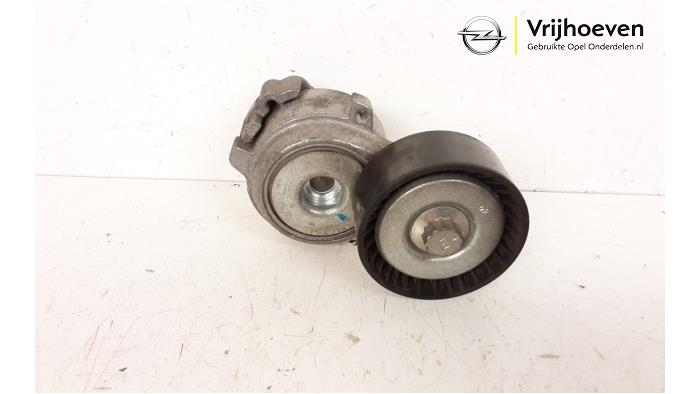 Gebruikte Spanrol Multiriem Opel Crossland (X) 1.2 Turbo 12V Prijs € 30,00 Margeregeling aangeboden door Autodemontage Vrijhoeven B.V.
