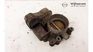 Gebruikte Gasklephuis Opel Zafira (M75) 2.2 16V Direct Ecotec Prijs € 25,00 Margeregeling aangeboden door Autodemontage Vrijhoeven B.V.