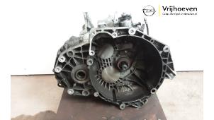 Gebruikte Versnellingsbak Opel Zafira Tourer (P12) 2.0 CDTI 16V 130 Ecotec Prijs € 250,00 Margeregeling aangeboden door Autodemontage Vrijhoeven B.V.